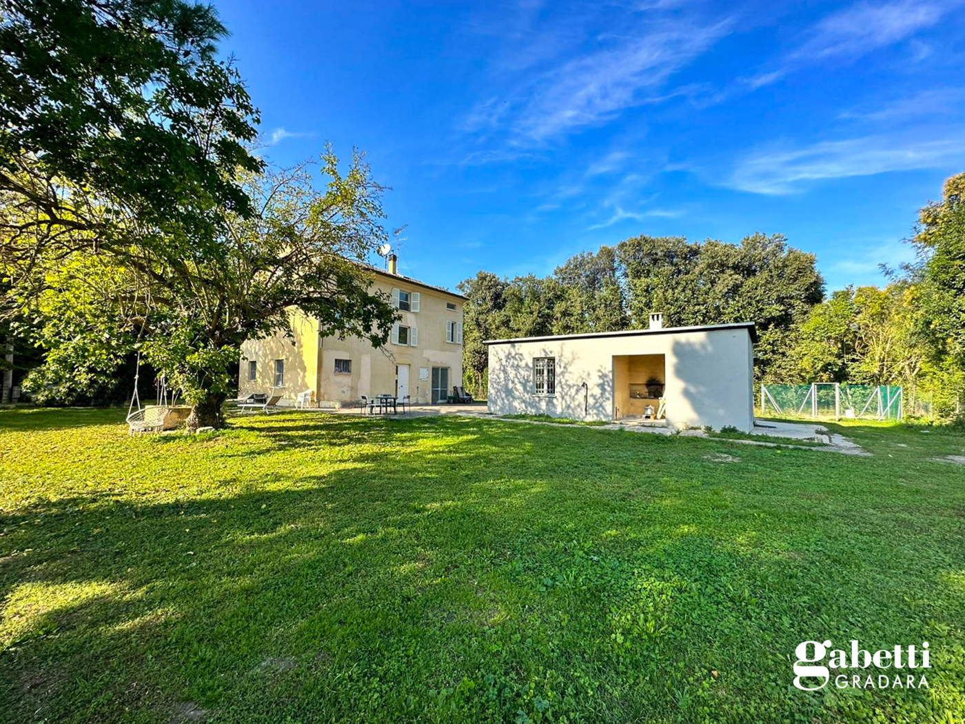 Casa indipendente con giardino a Fano