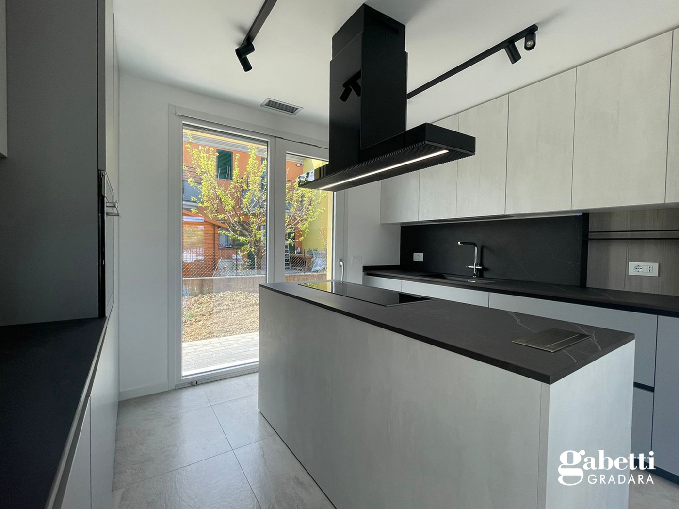 Villa Bifamiliare con giardino a Gradara