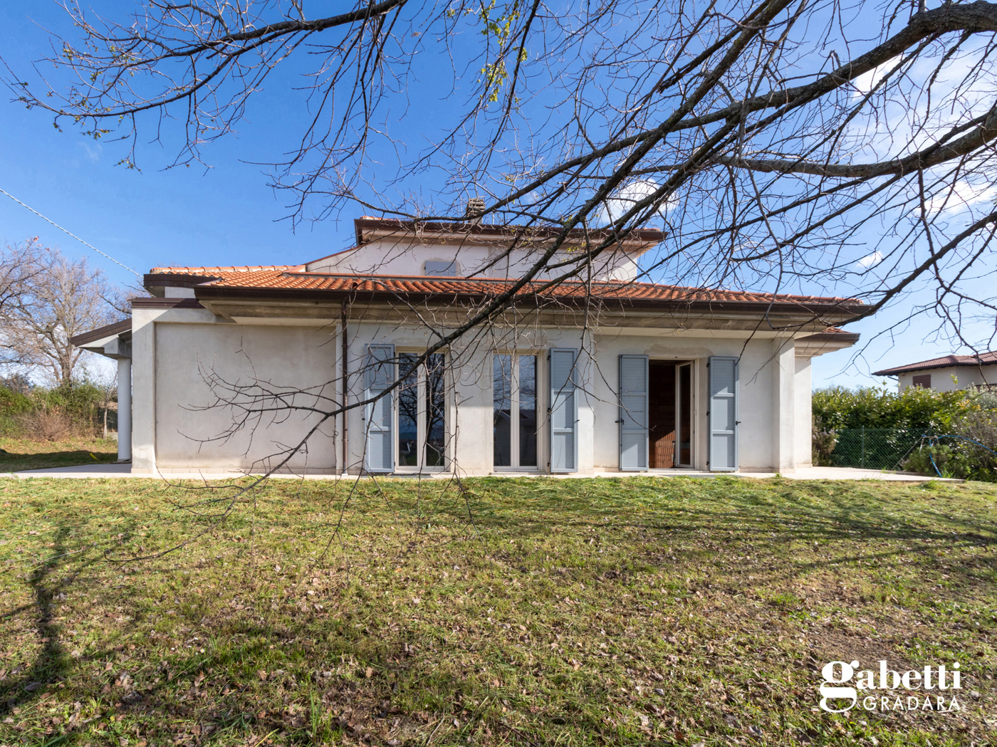 Villa con giardino a Tavullia