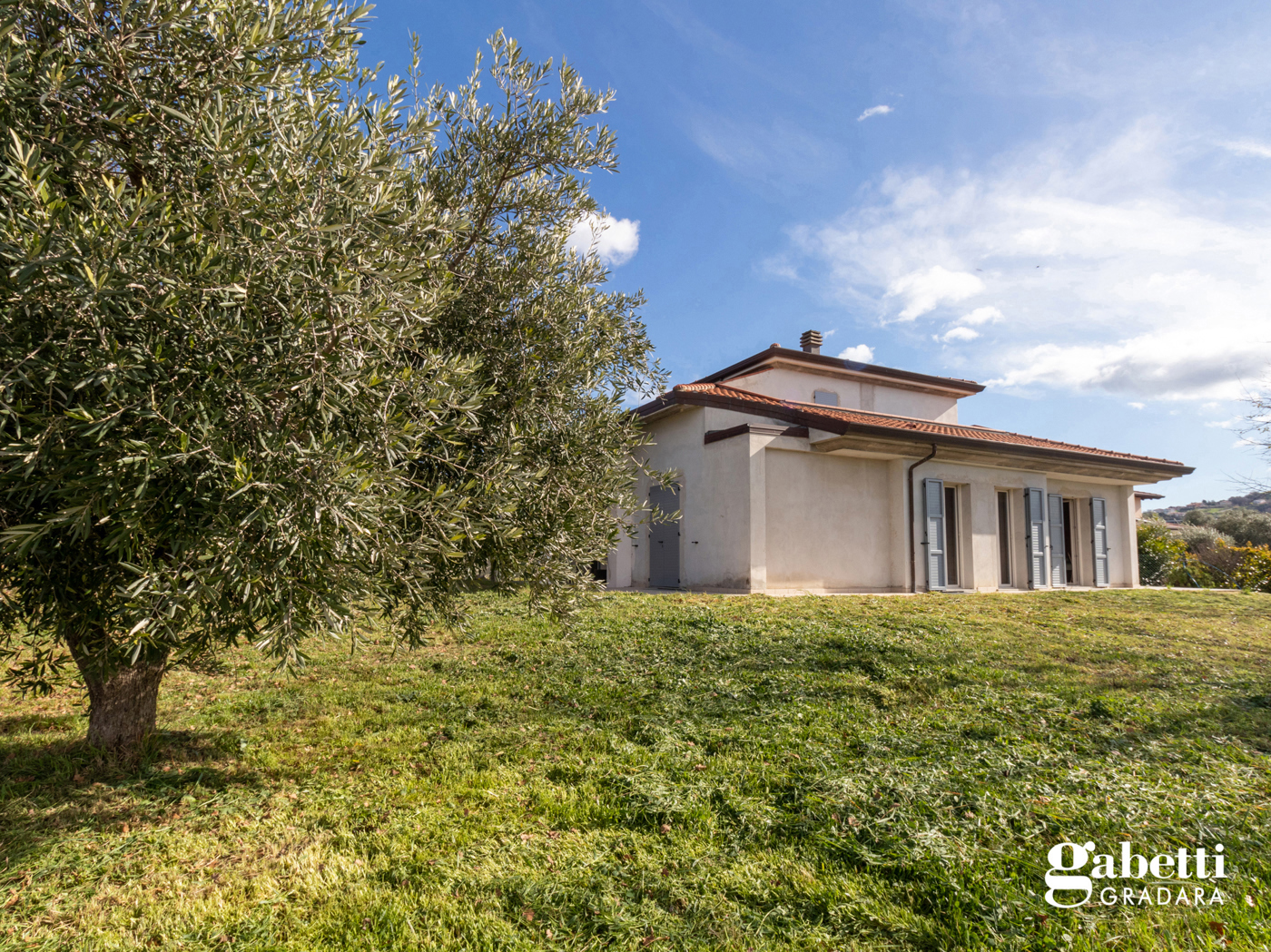 Villa con giardino a Tavullia
