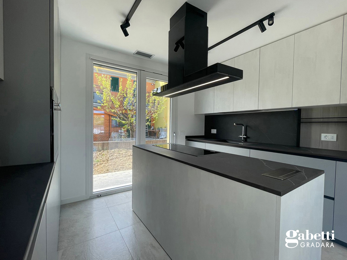 Villa Bifamiliare con giardino a Gradara