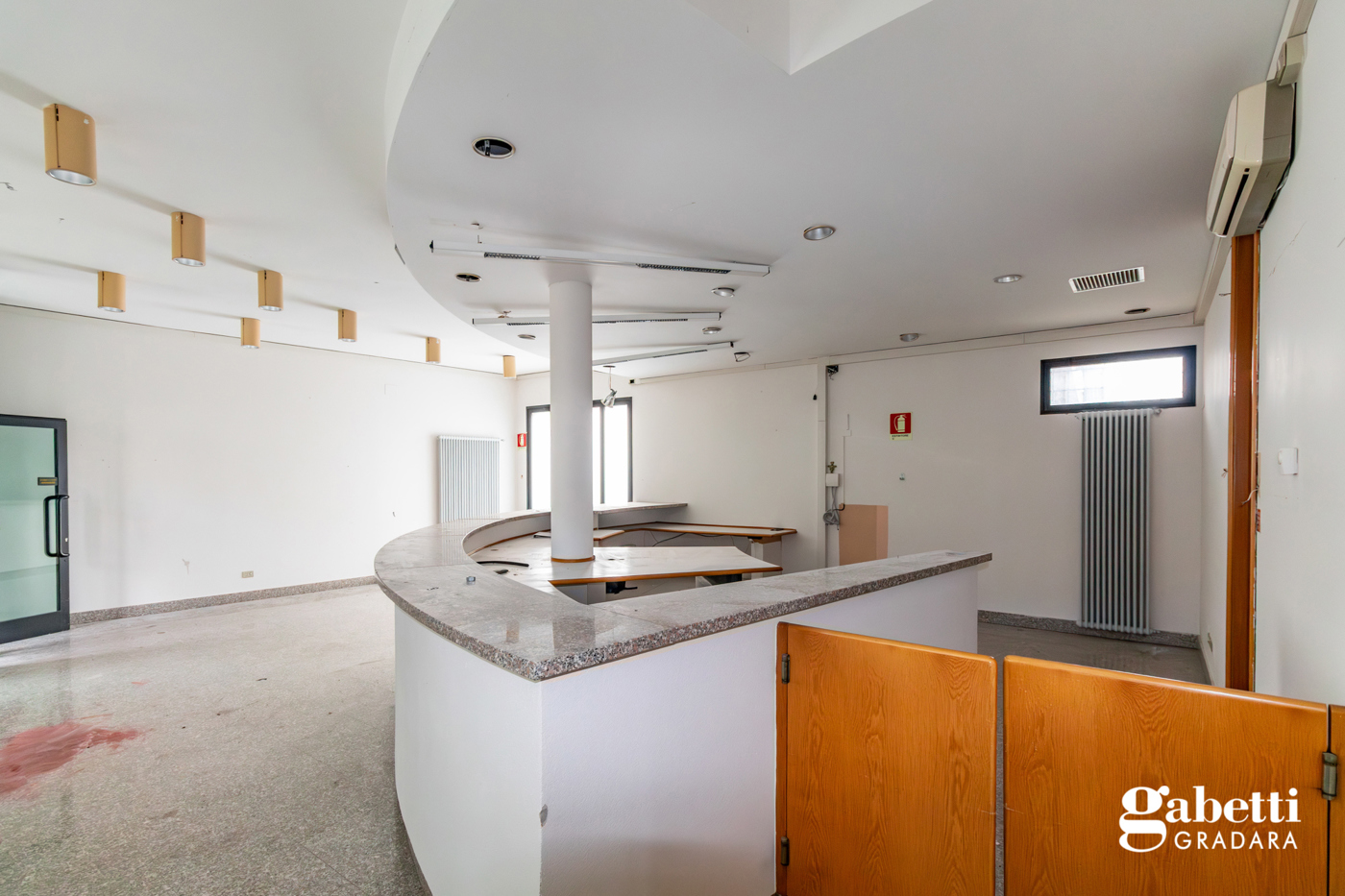 Ufficio in vendita a Terre Roveresche