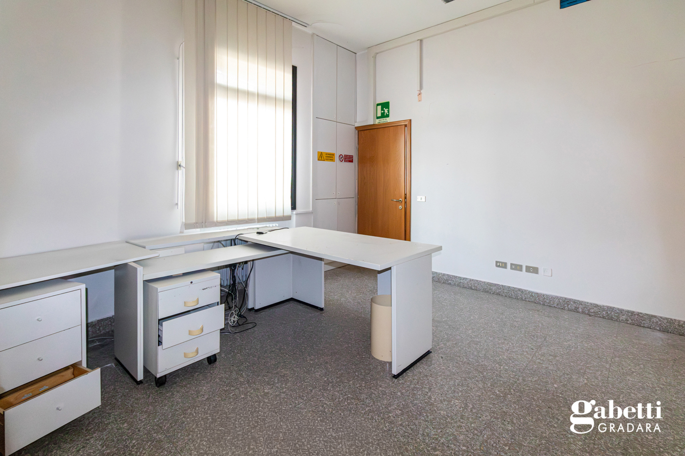 Ufficio in vendita a Terre Roveresche