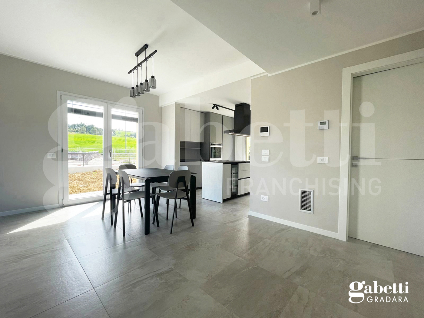 Villa Bifamiliare con giardino a Gradara