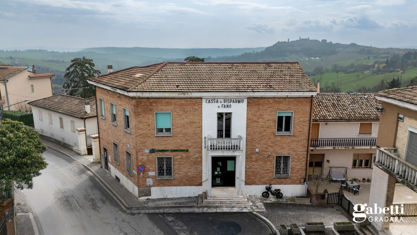 Ufficio in vendita a Terre Roveresche