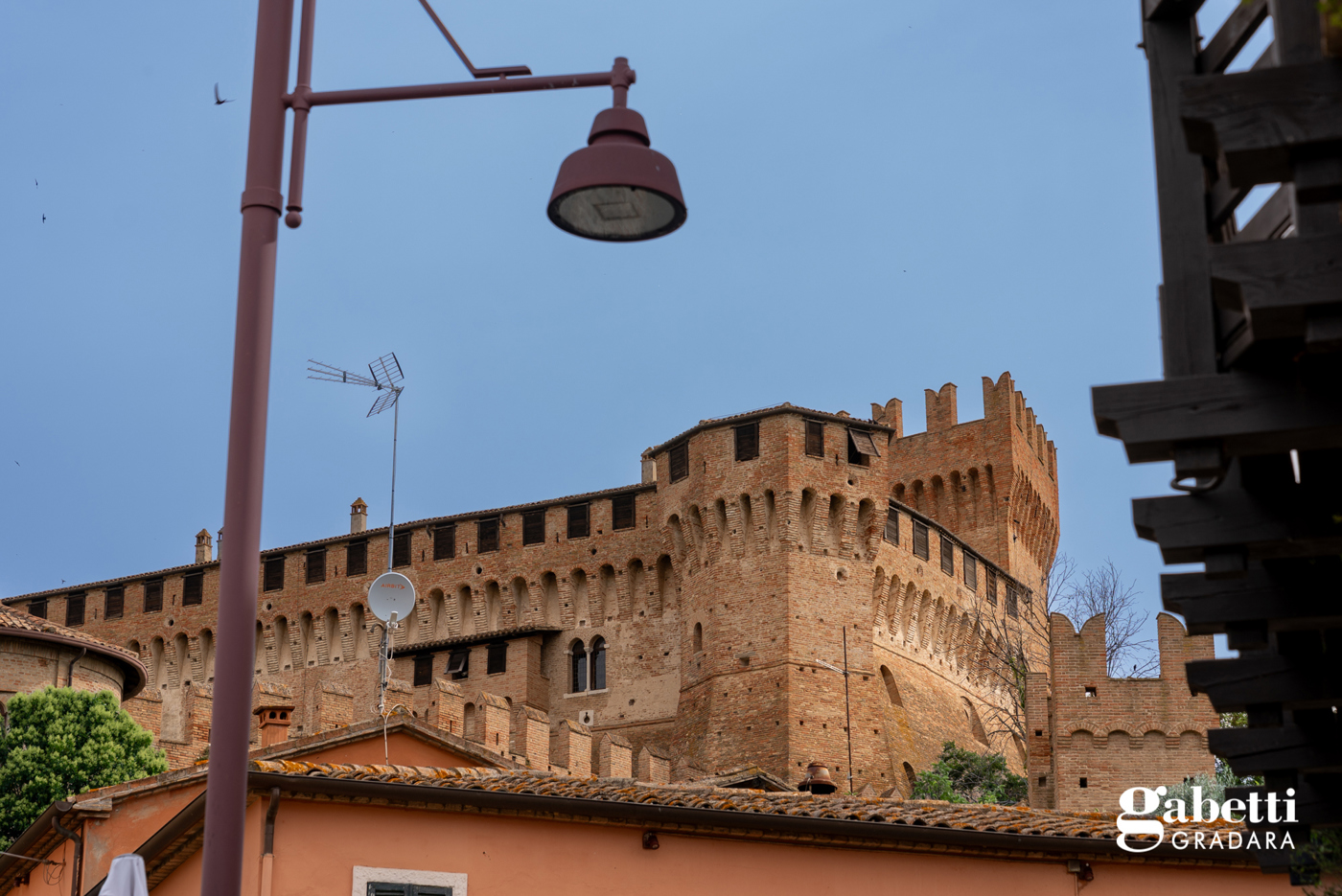 Attivit� commerciale Ristorante e pizzeria in vendita a Gradara