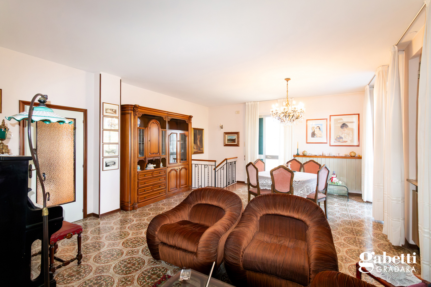 Casa indipendente in vendita a Pesaro
