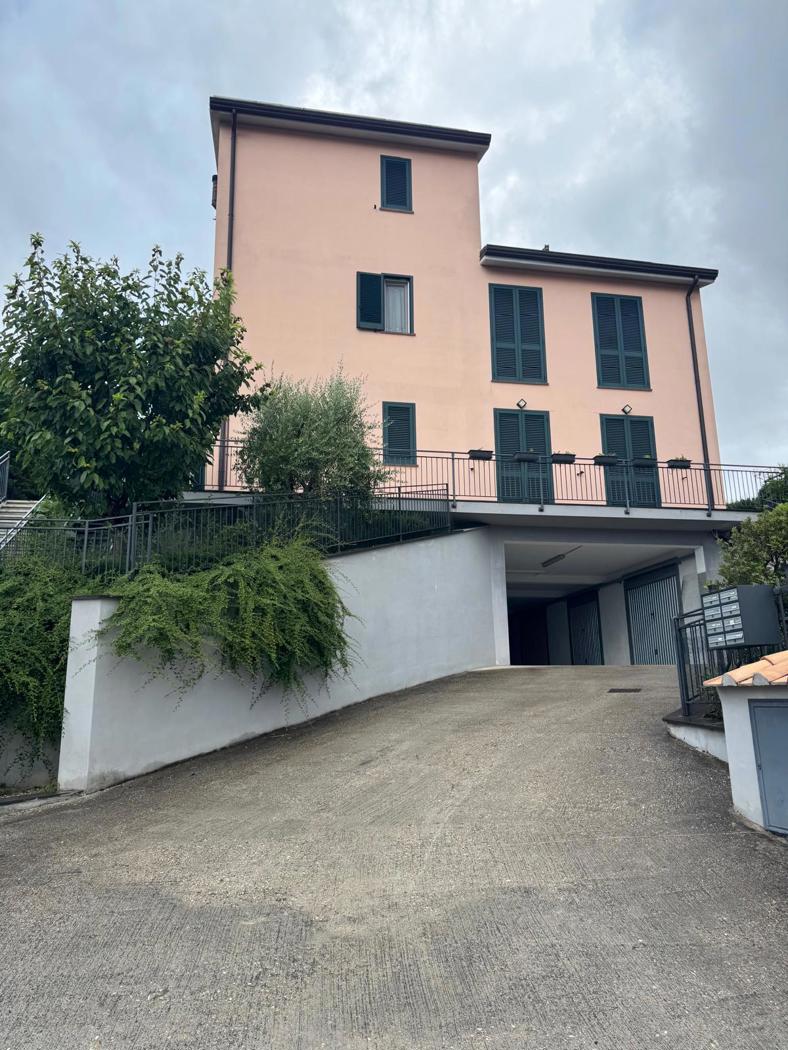 Trilocale in affitto a Narni