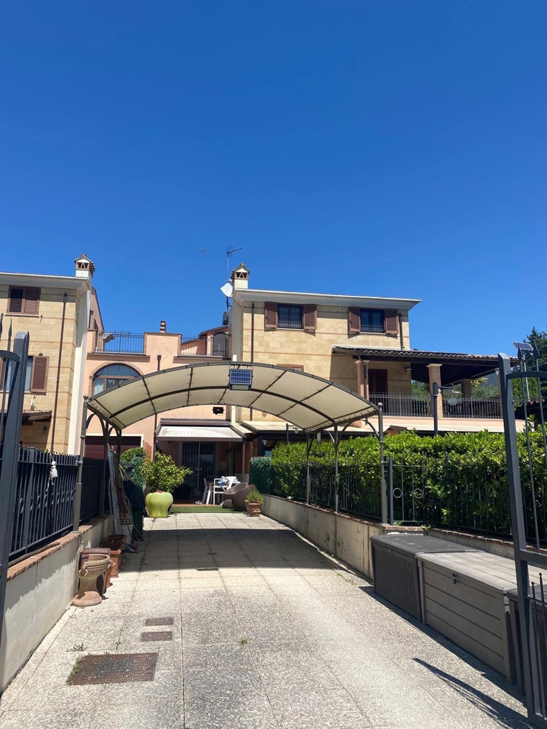 Villa con giardino a San Gemini