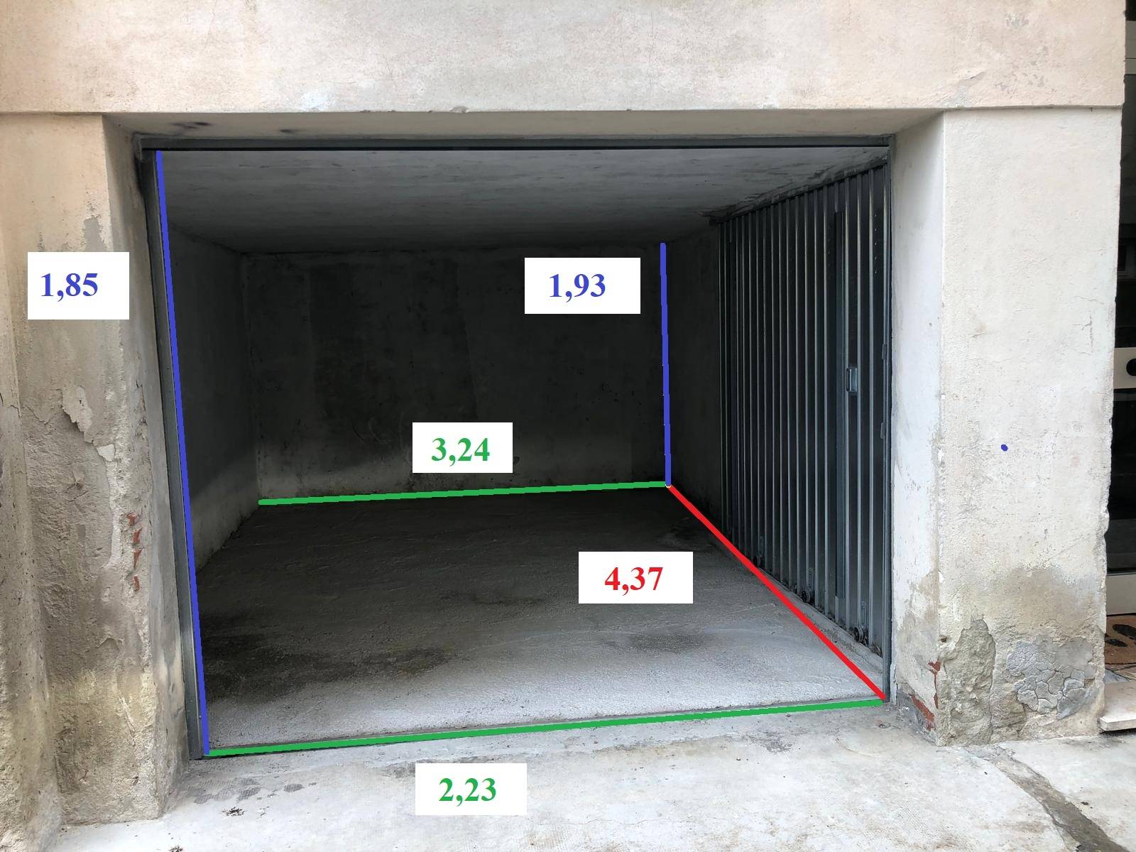 Autorimessa - box - garage in vendita a Finale Ligure, Finale Pia