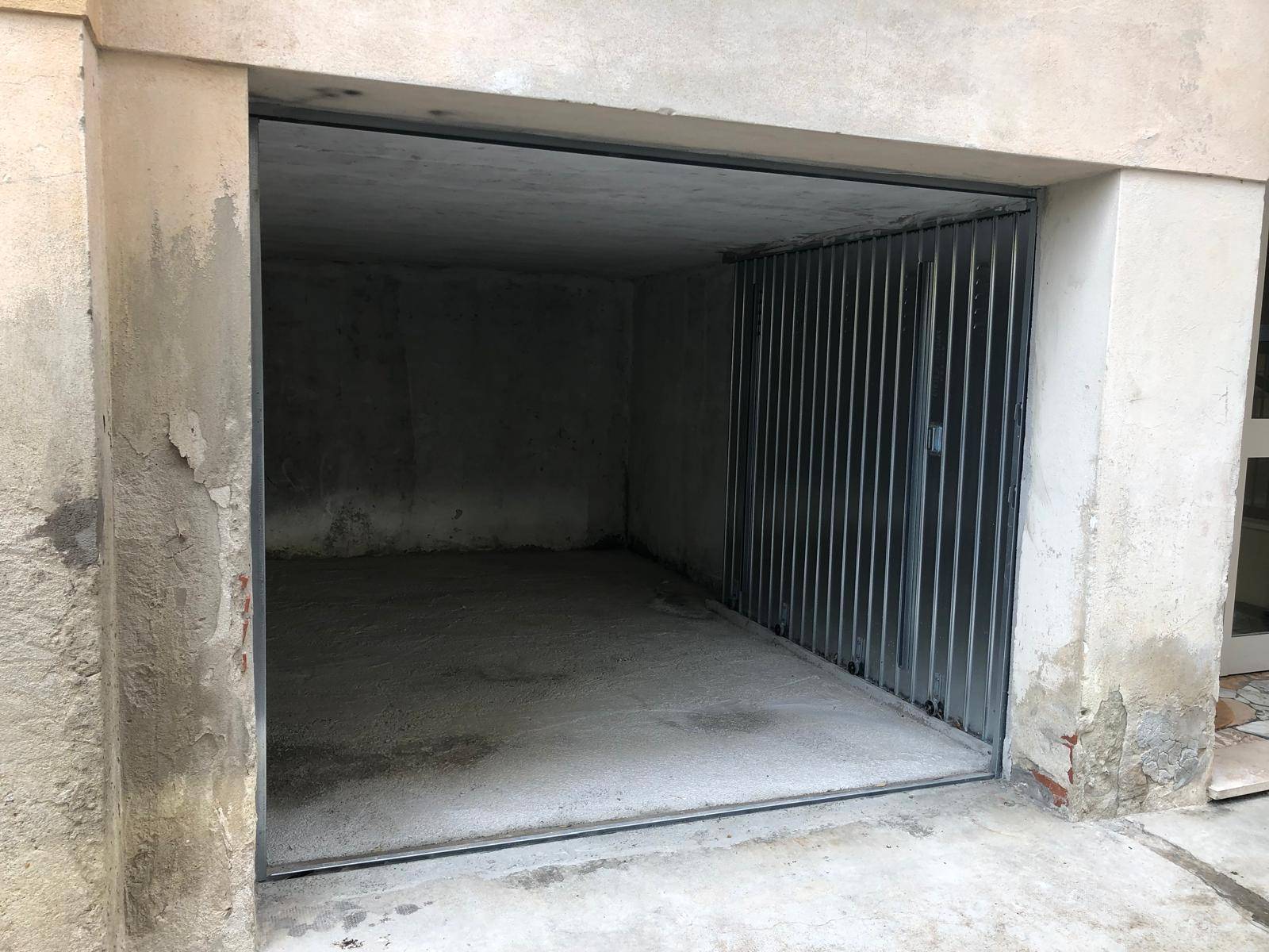 Autorimessa - box - garage in vendita a Finale Ligure, Finale Pia