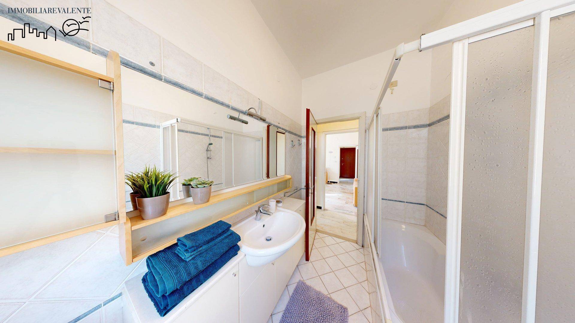 Appartamento in vendita a Finale Ligure, Finale Pia