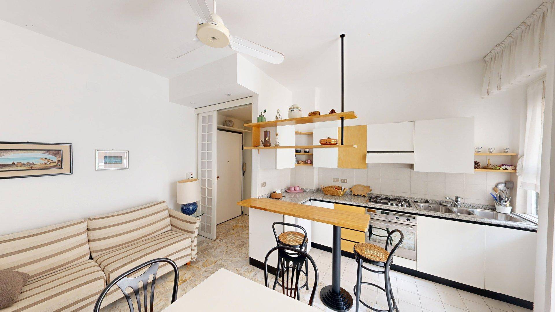 Appartamento in vendita a Finale Ligure, Finale Pia