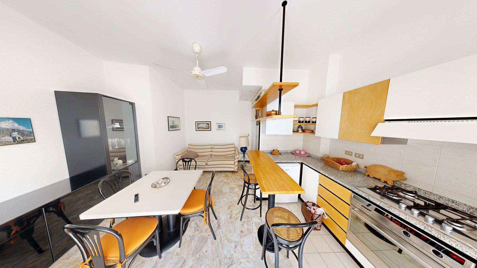 Appartamento in vendita a Finale Ligure, Finale Pia