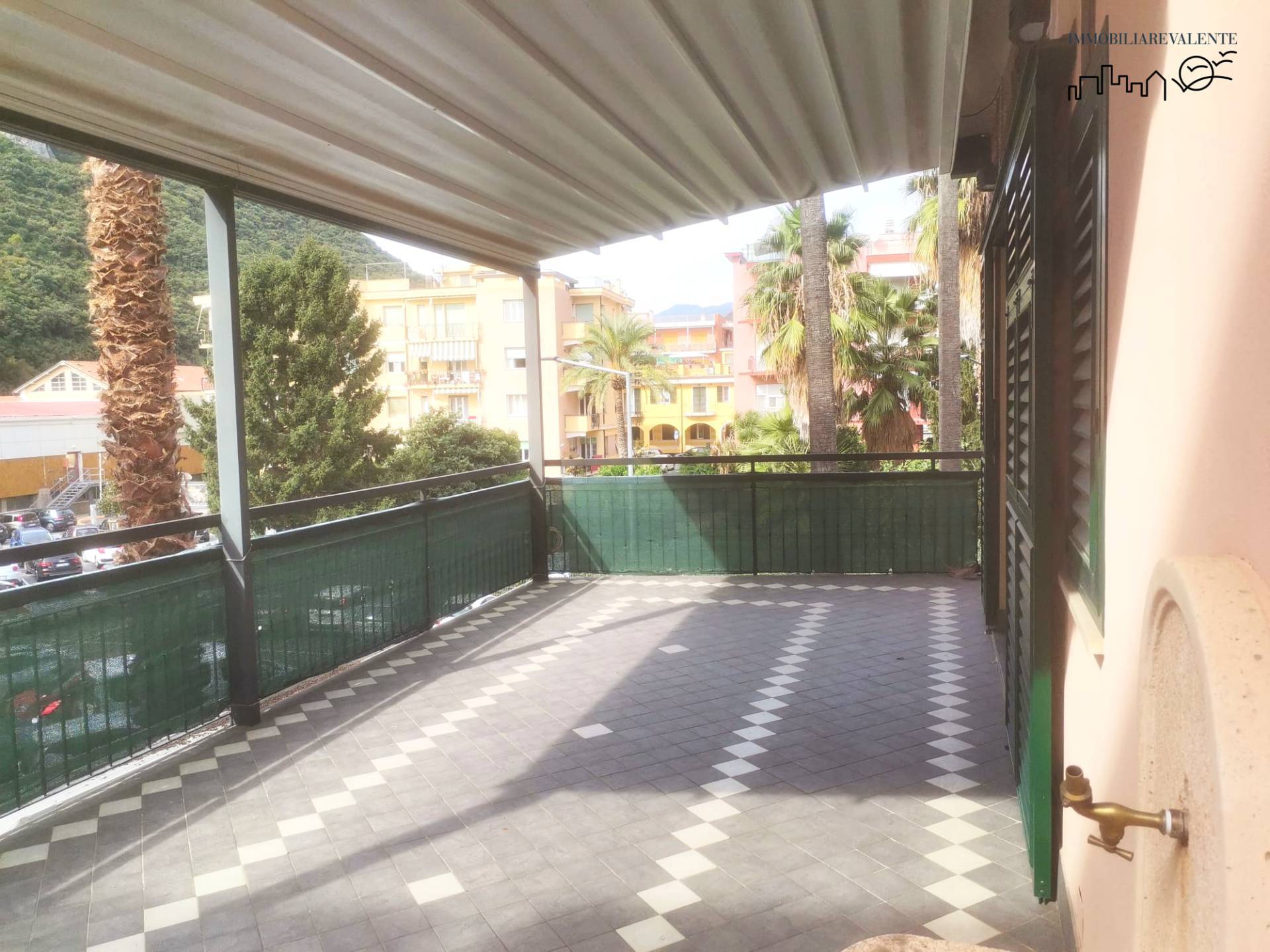 Appartamento in vendita a Finale Ligure