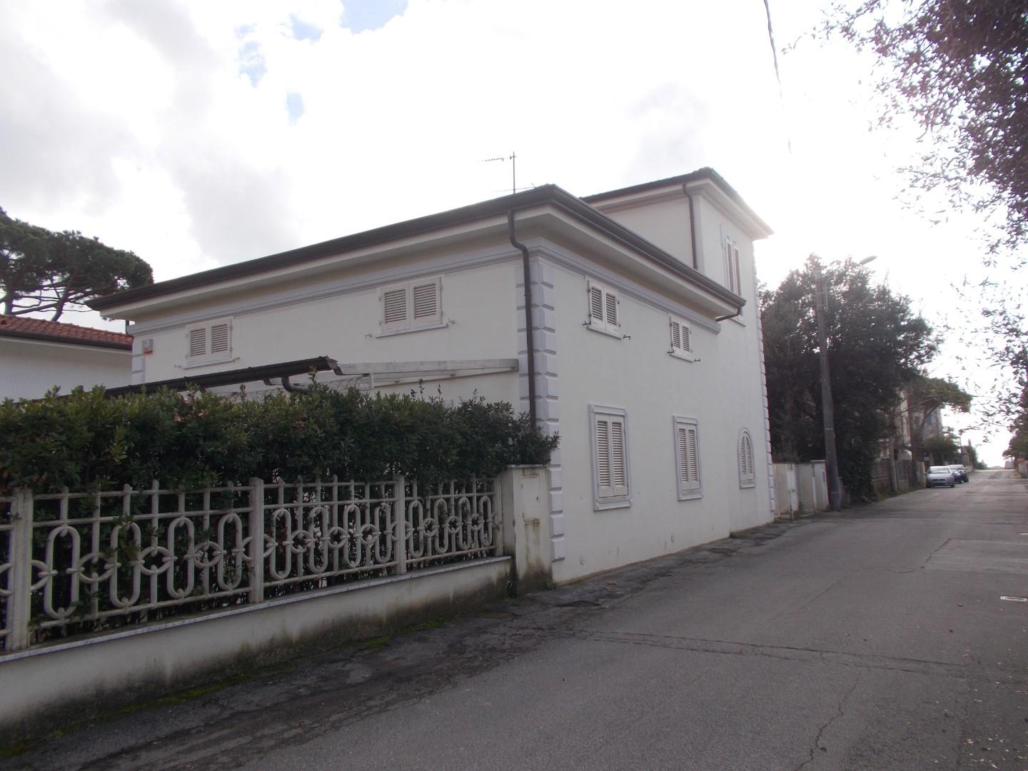 Villa Bifamiliare in vendita, Pietrasanta marina di
