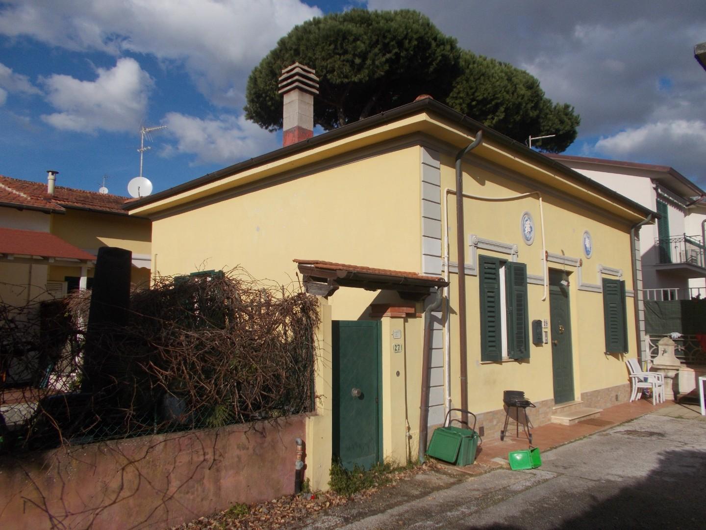 Casa indipendente in vendita a Pietrasanta