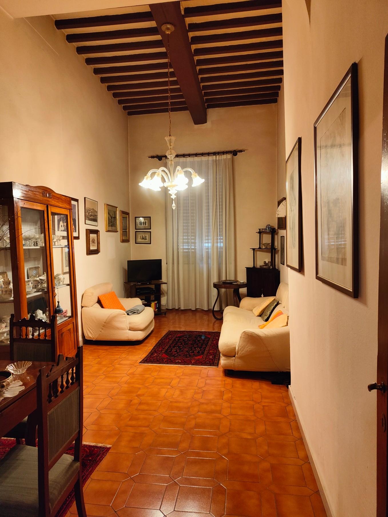 Appartamento da ristrutturare, Pisa borgo stretto
