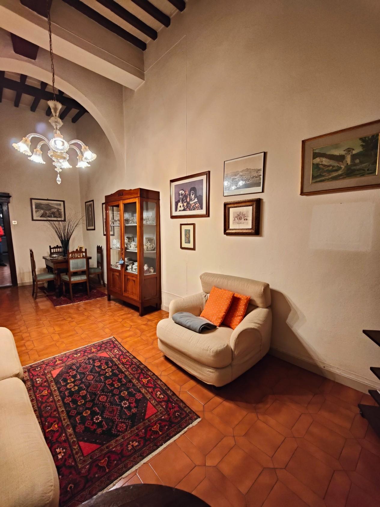 Appartamento da ristrutturare, Pisa borgo stretto