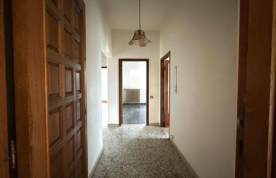 Appartamento con terrazzo, Pisa porta a lucca