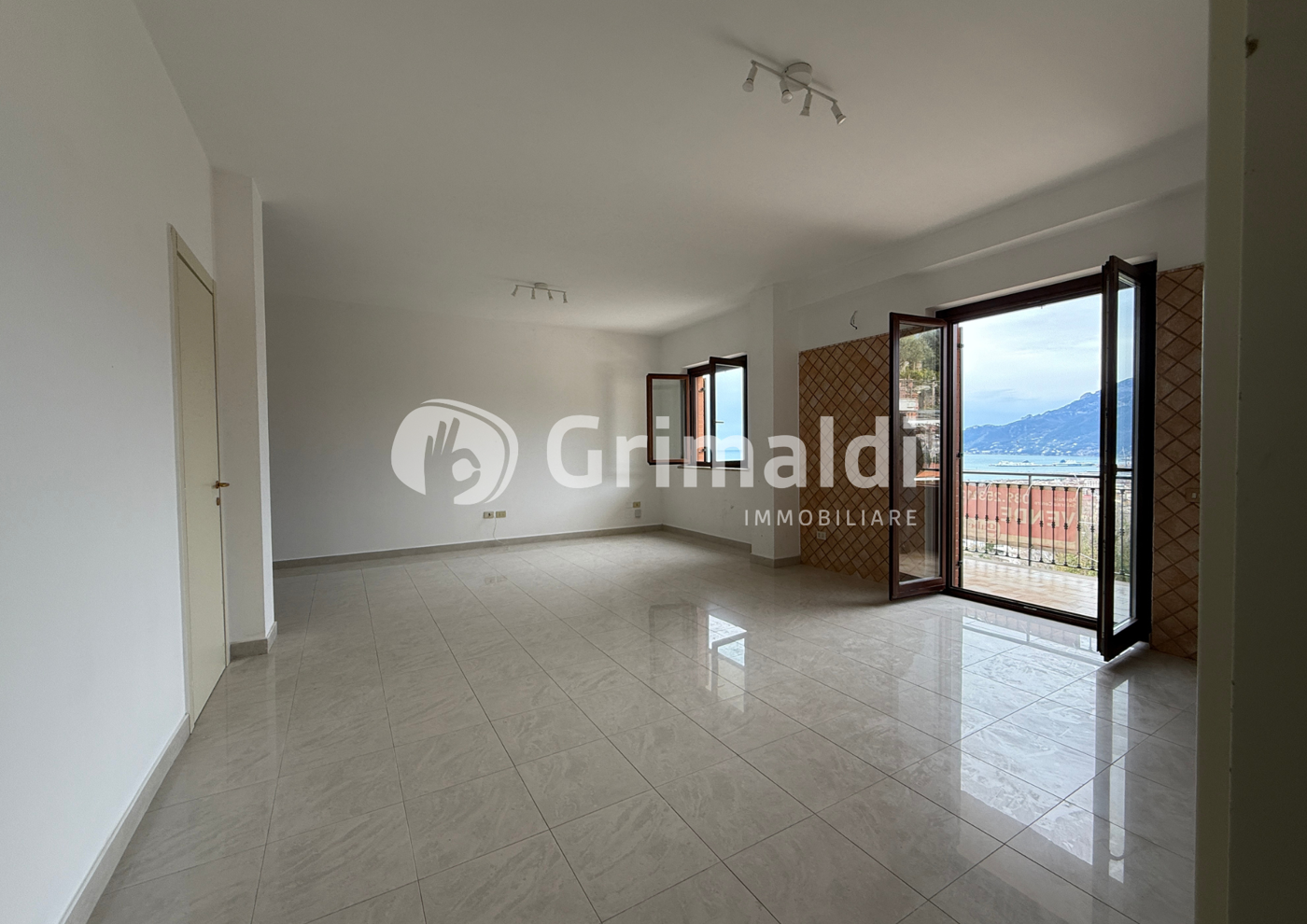 Quadrilocale vista mare a Salerno