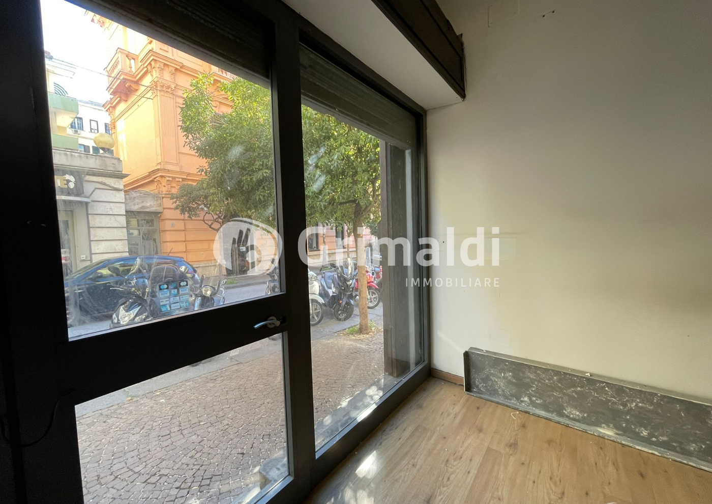 Negozio in affitto a Salerno