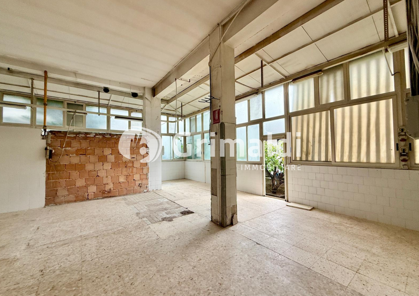 Negozio in vendita a Pontecagnano Faiano