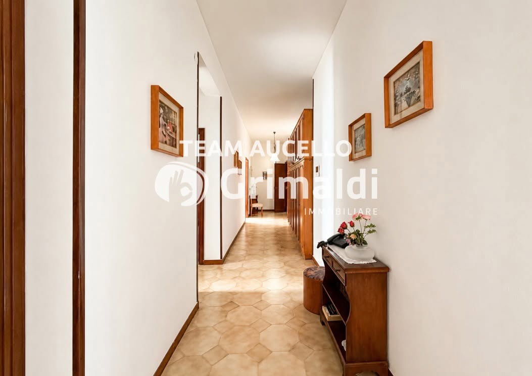 Quadrilocale in vendita a Salerno