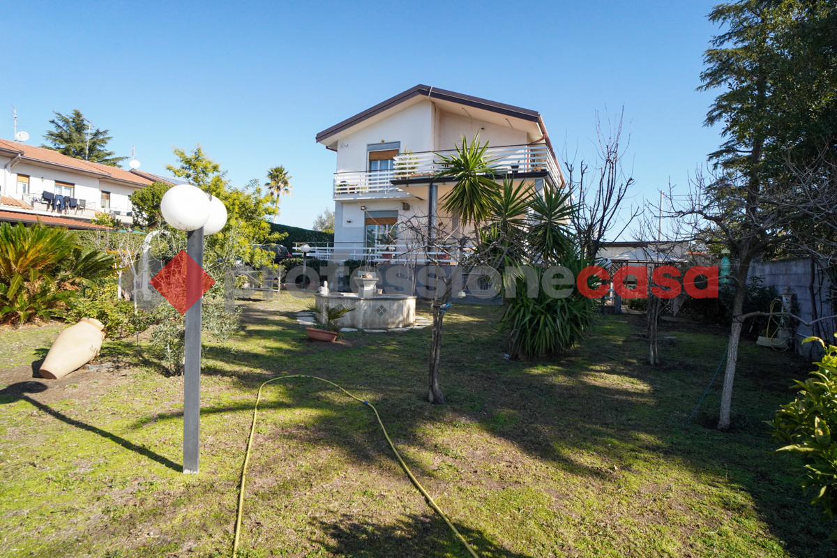 Villa in vendita a Mascalucia