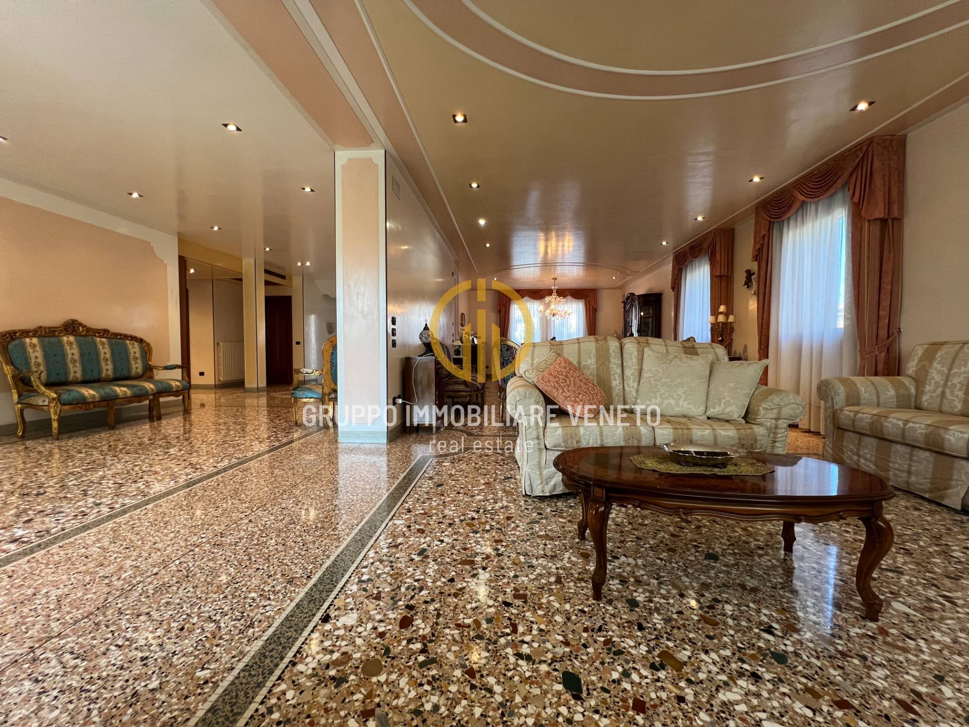 Villa in vendita a Treviso, S. Maria del Rovere