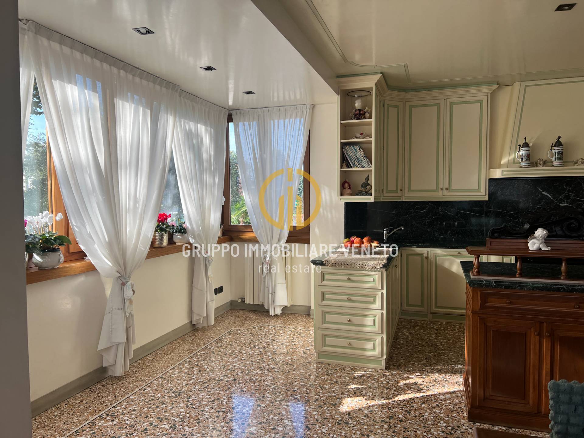 Villa in vendita a Treviso, S. Maria del Rovere