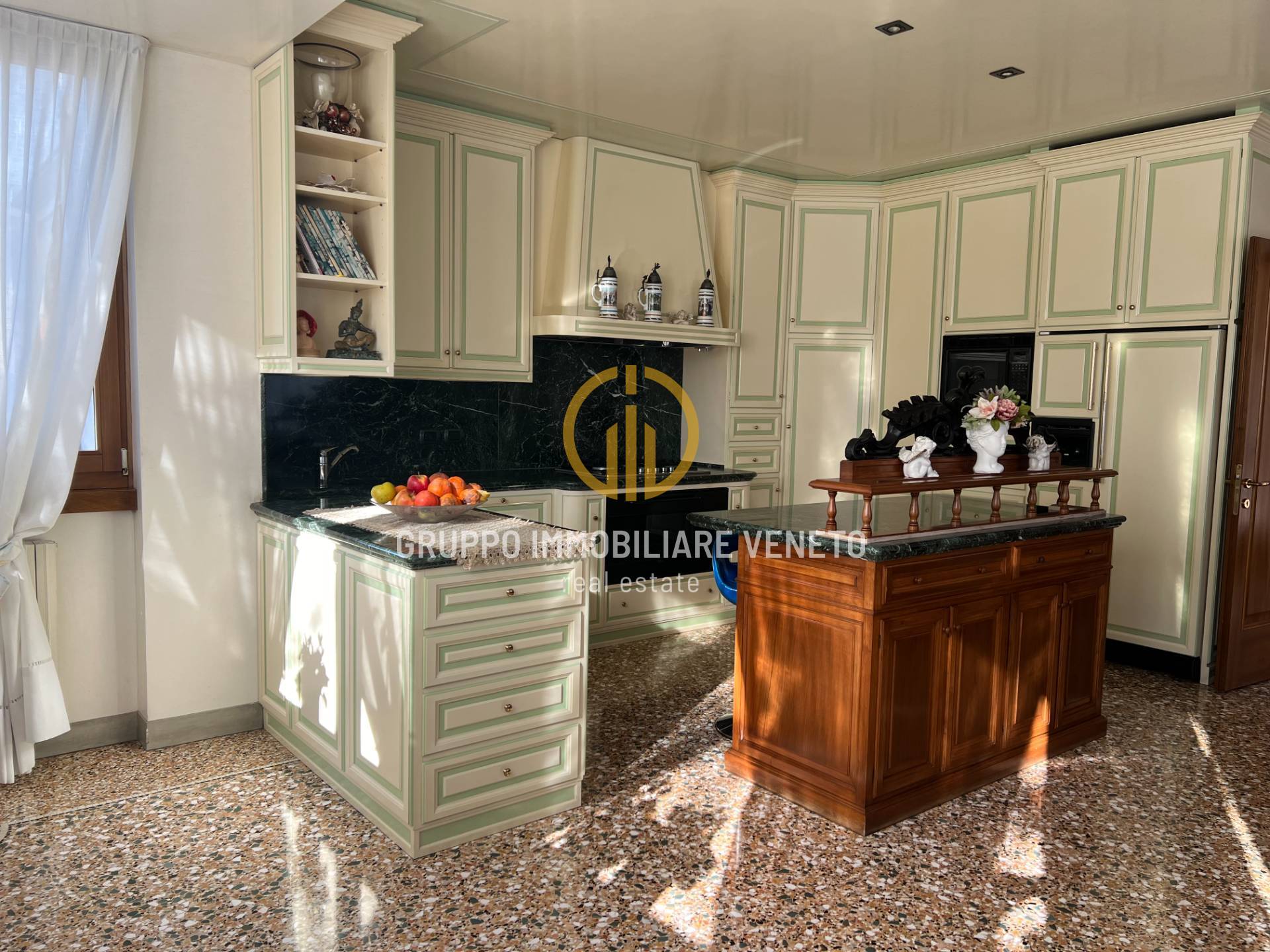 Villa in vendita a Treviso, S. Maria del Rovere