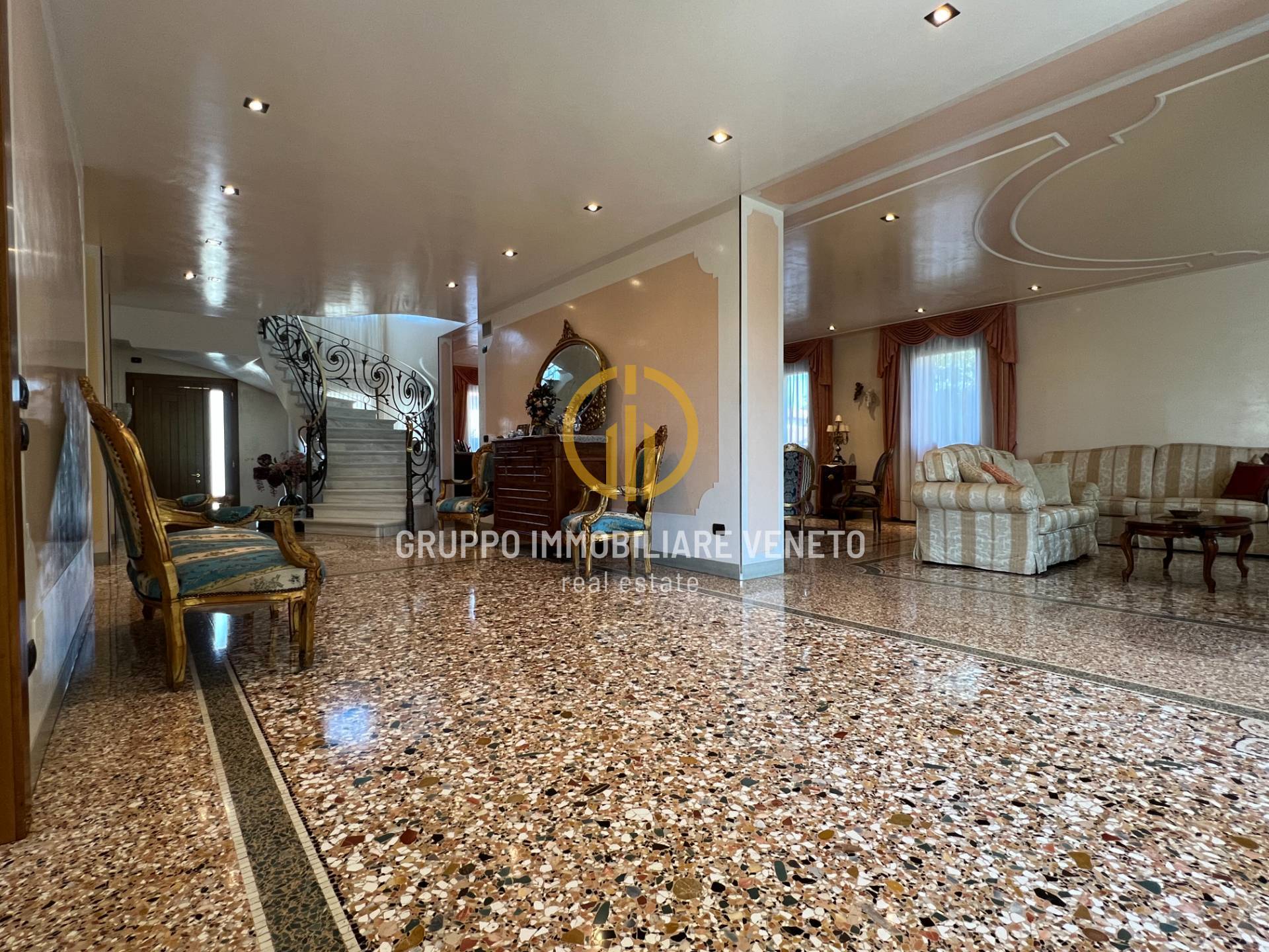 Villa in vendita a Treviso, S. Maria del Rovere