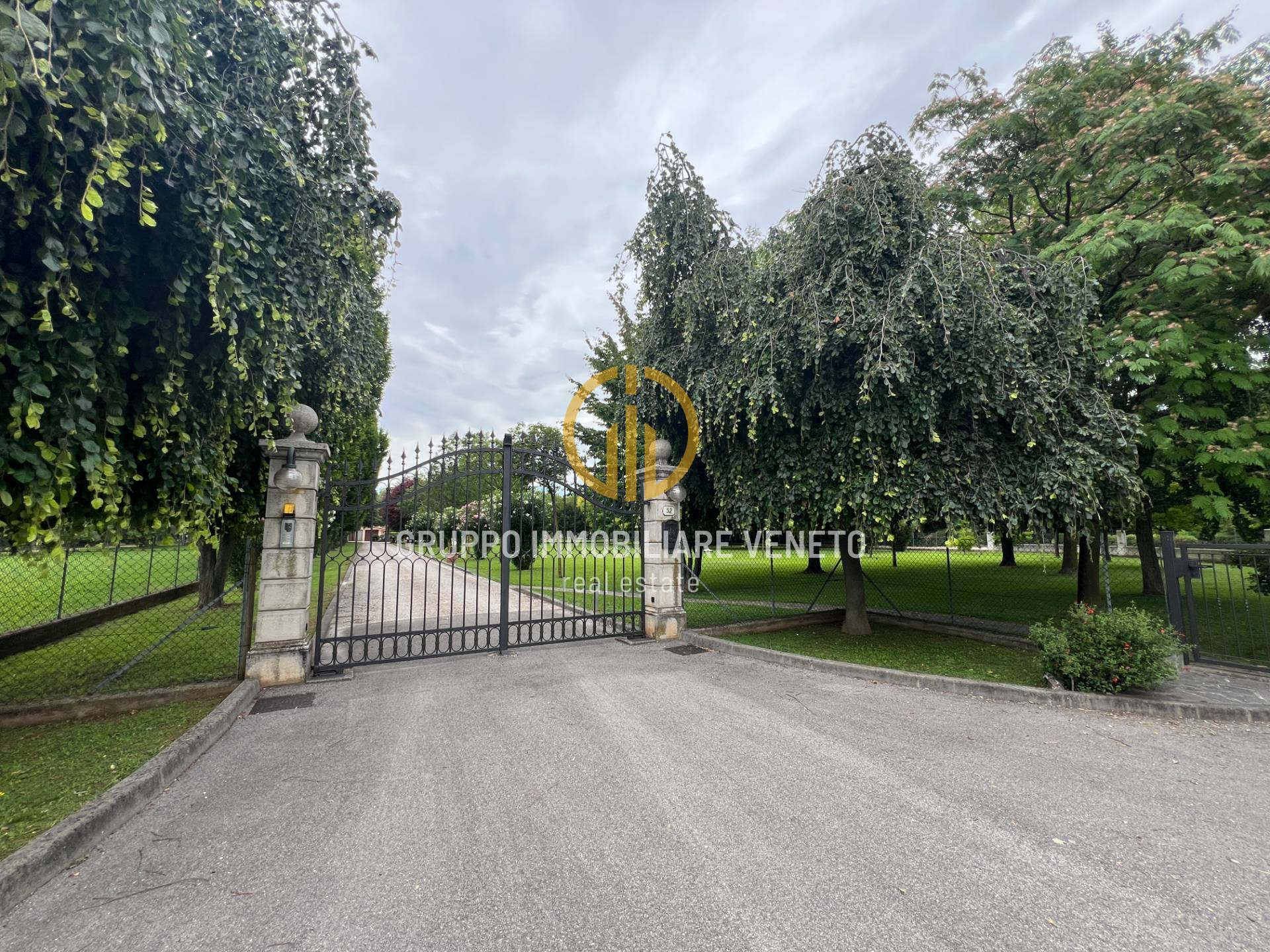 Casa singola in vendita a Montebelluna, Guarda