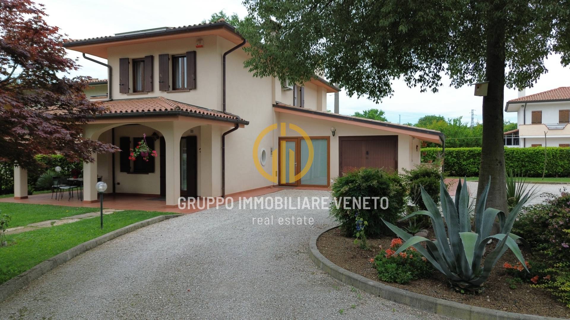 Casa singola in vendita a Montebelluna, Guarda