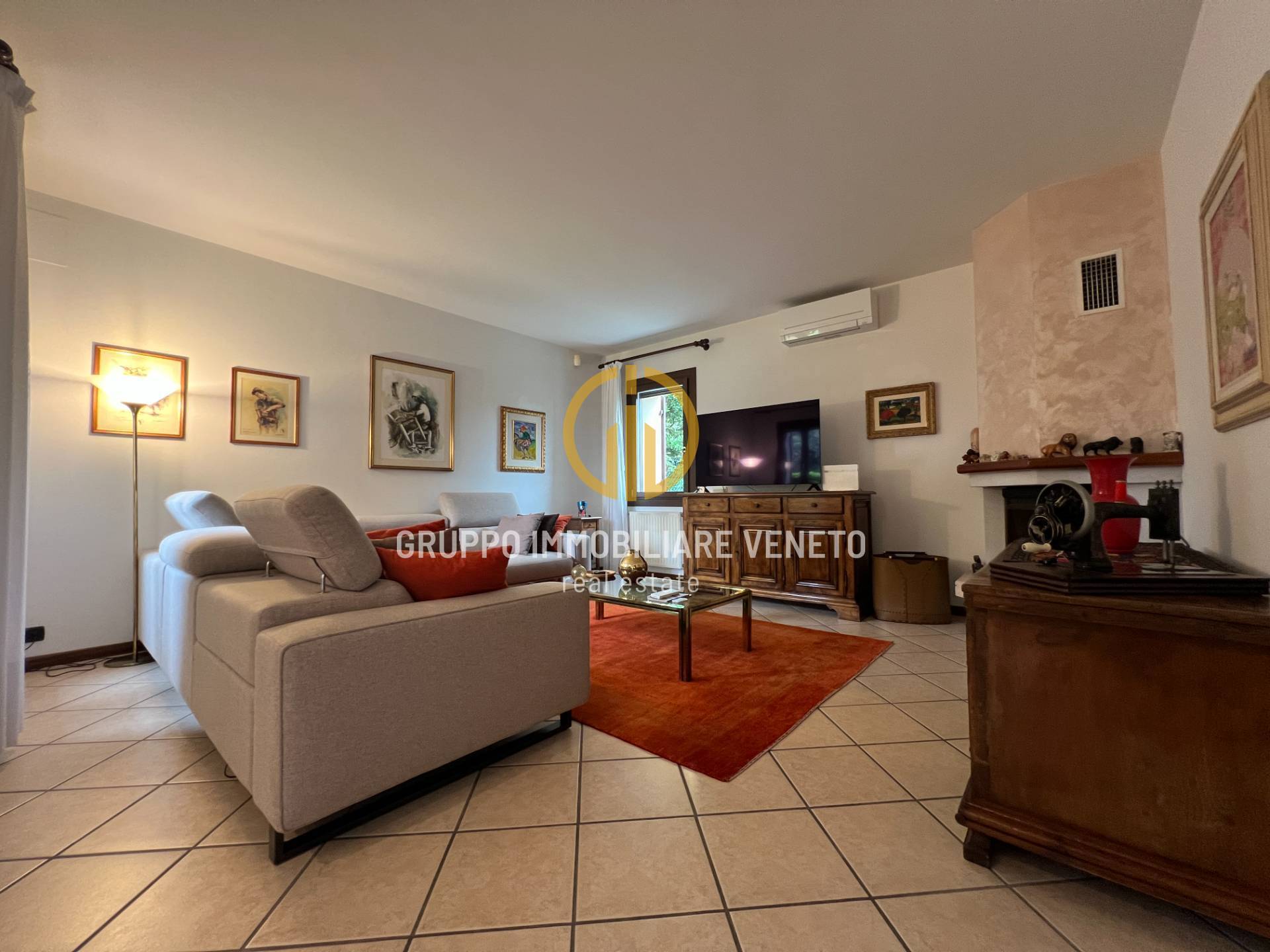 Casa singola in vendita a Montebelluna, Guarda