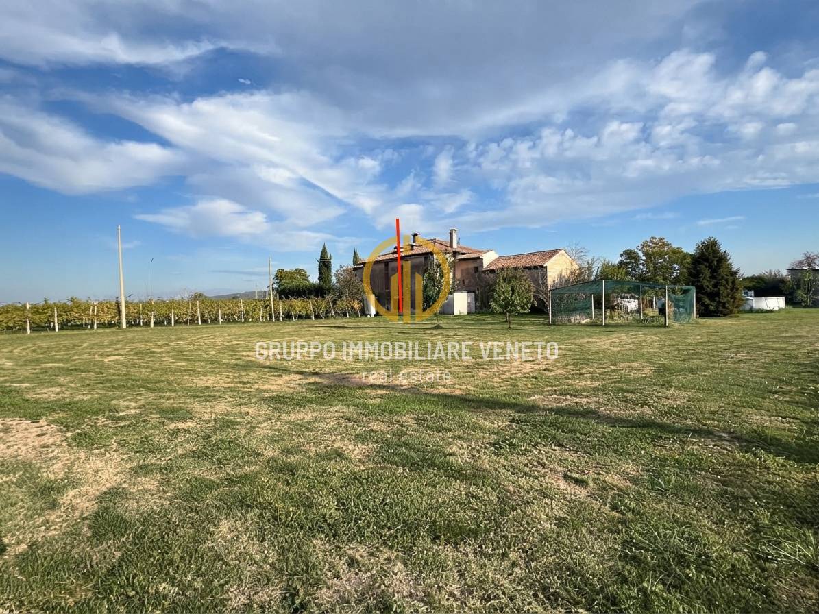 Rustico in vendita a Crocetta del Montello, Nogar