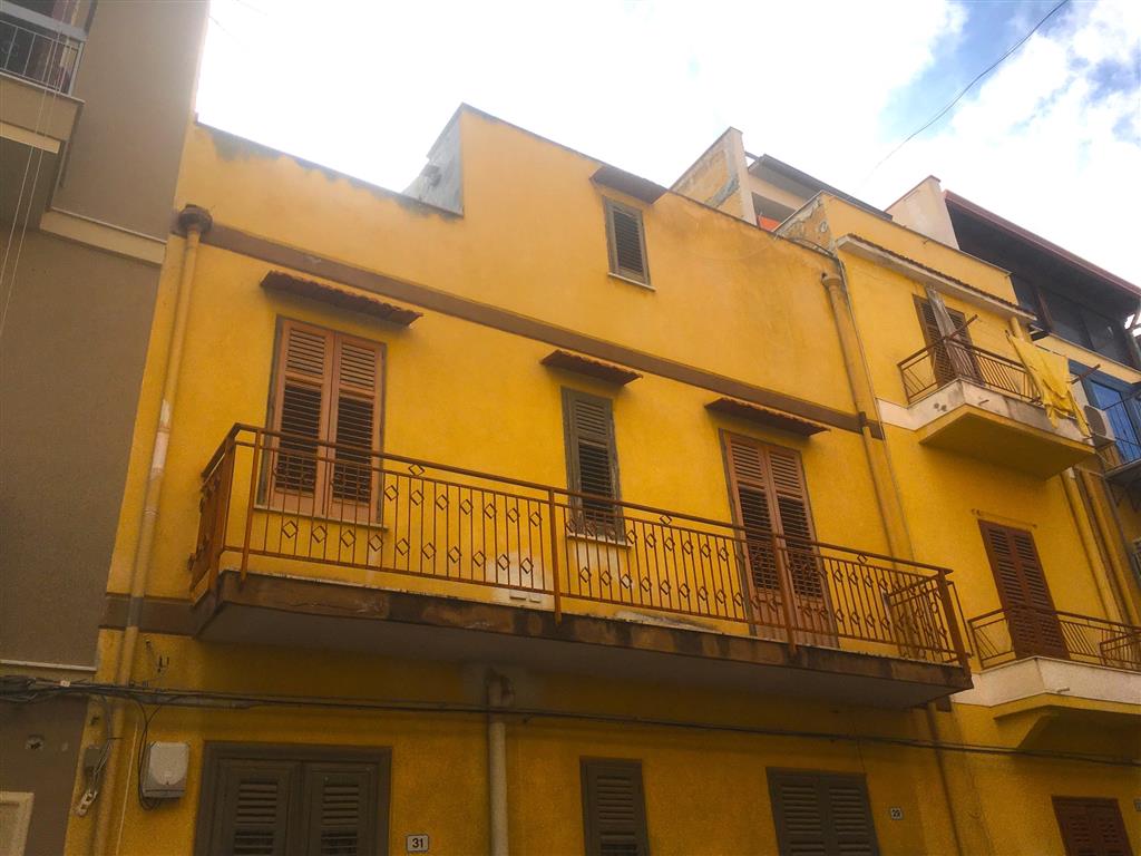 Casa indipendente con terrazzo in via roma, Casteldaccia
