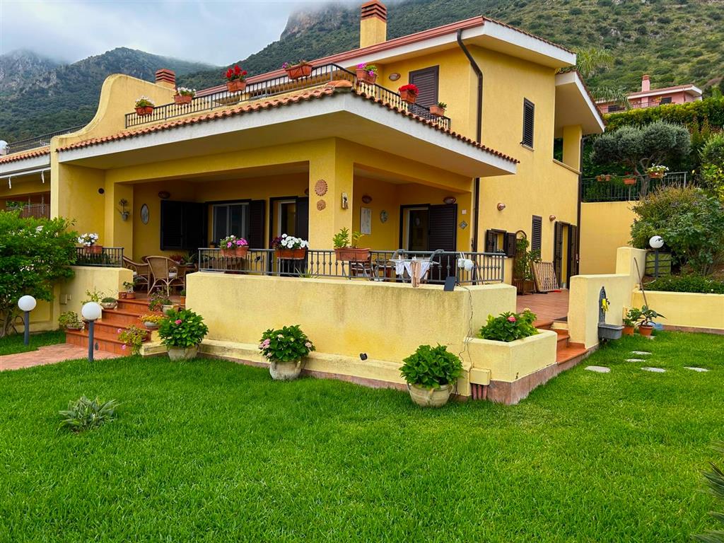 Villa con giardino in sant'onofrio, Trabia