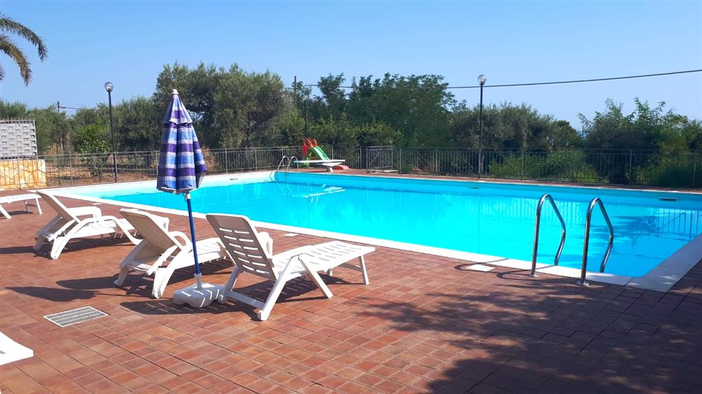 Villa Bifamiliare con giardino in strada chiesazza sperone 33, Altavilla Milicia
