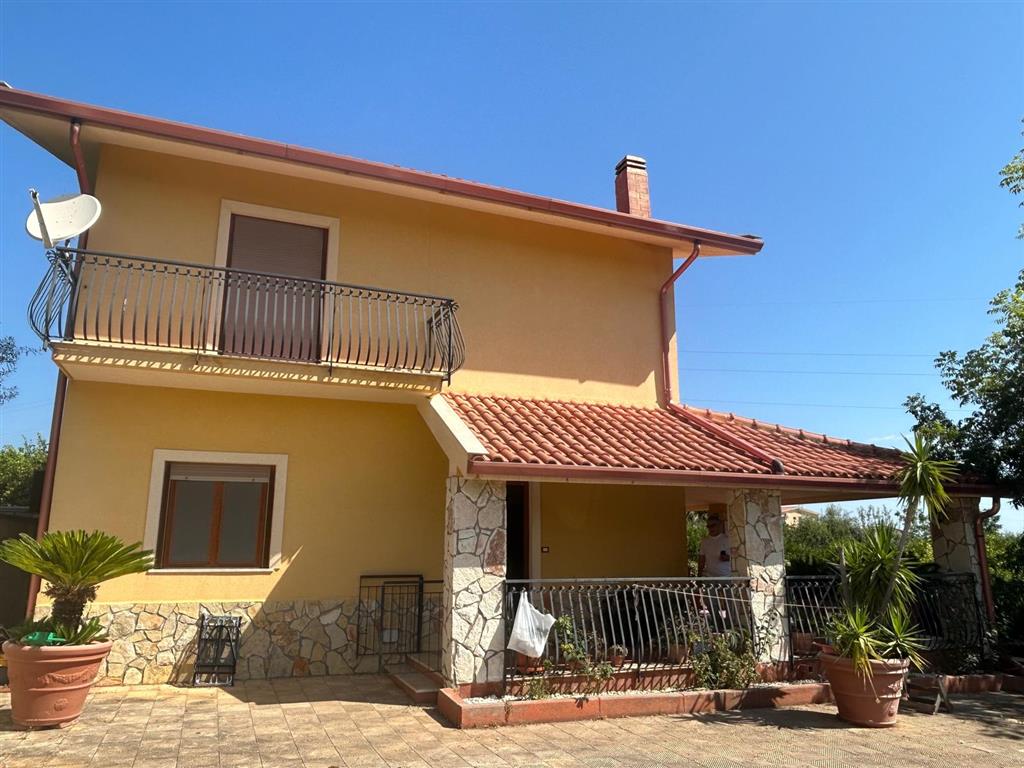 Villa con giardino in san nicola l'arena, Trabia