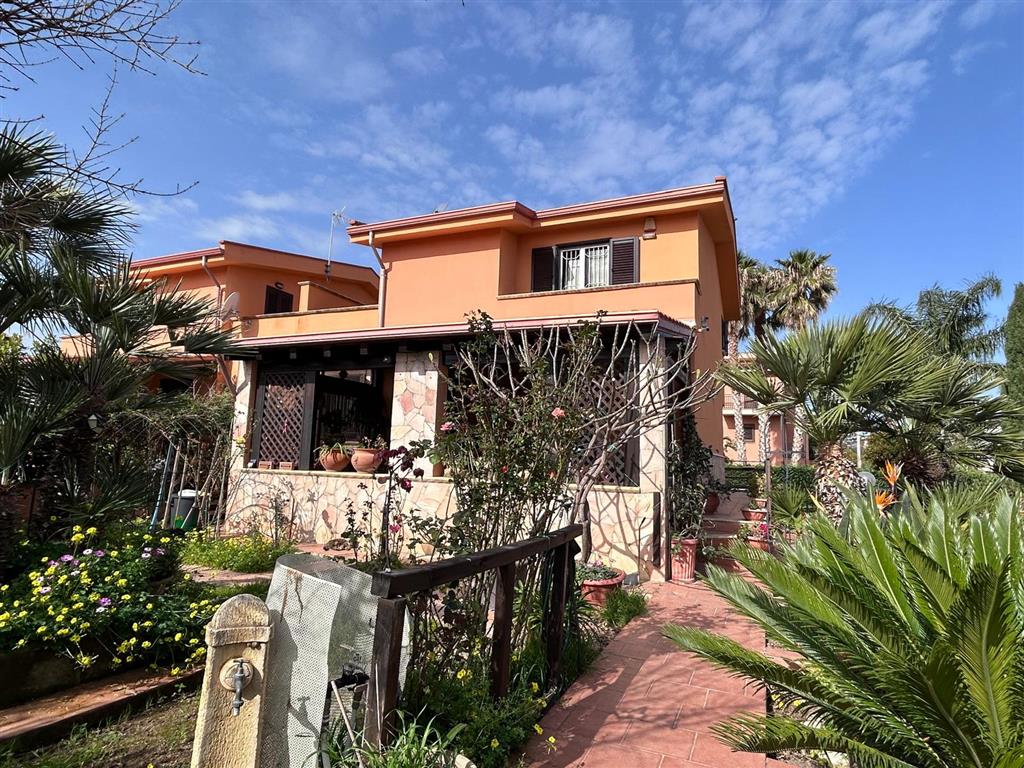 Villa con giardino in via santoro, Altavilla Milicia