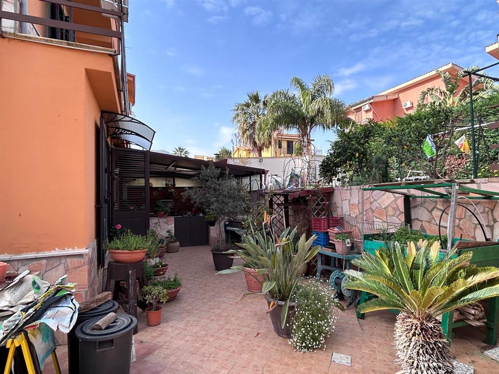 Villa con giardino in via santoro, Altavilla Milicia