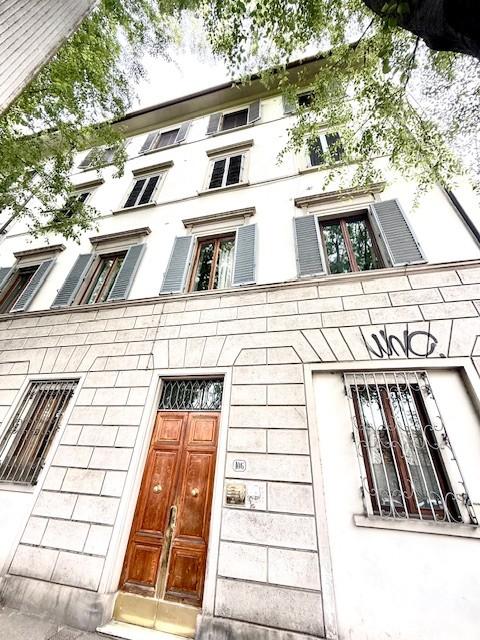 Appartamento da ristrutturare, Firenze piazzale michelangelo