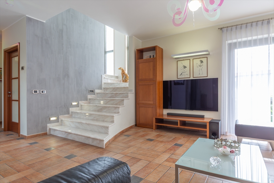 Villa con giardino in via circonvallazione 35, Montecilfone