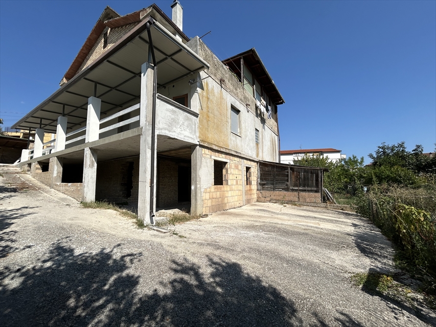 Quadrilocale ristrutturato in via caldarelli, San Giovanni Teatino