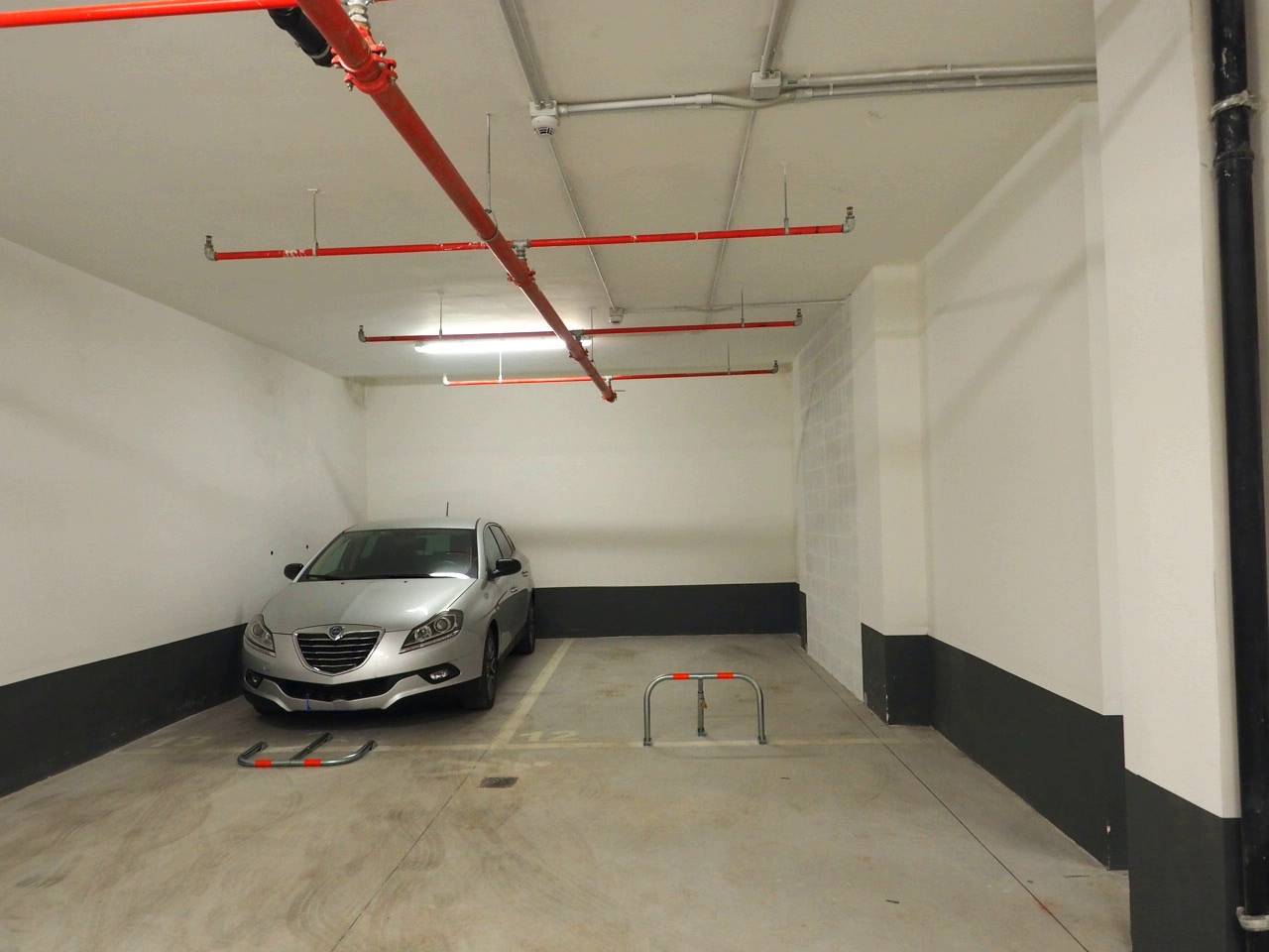 Posto auto coperto in affitto a Roma, Aventino