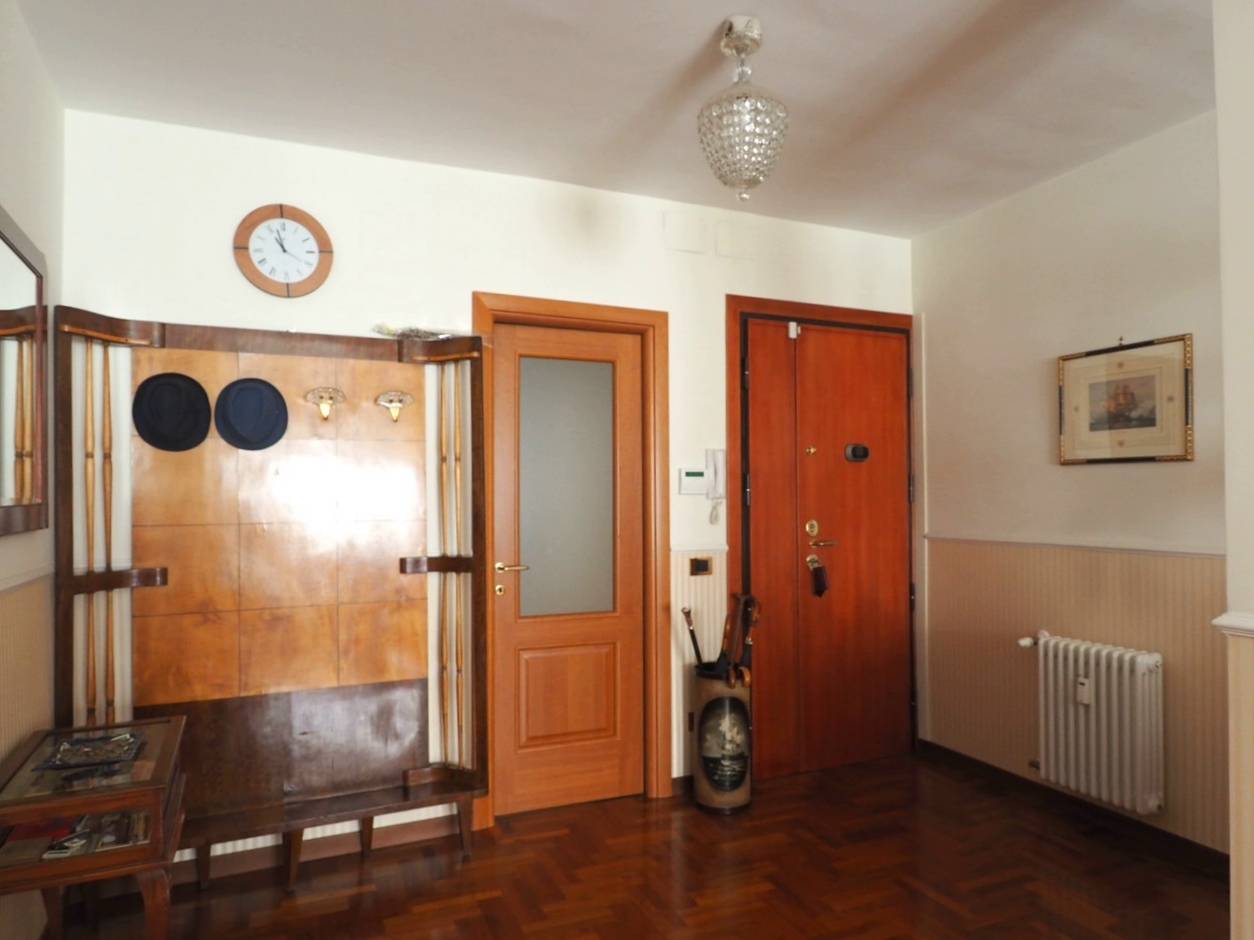 Appartamento in vendita a Roma, Ardeatino