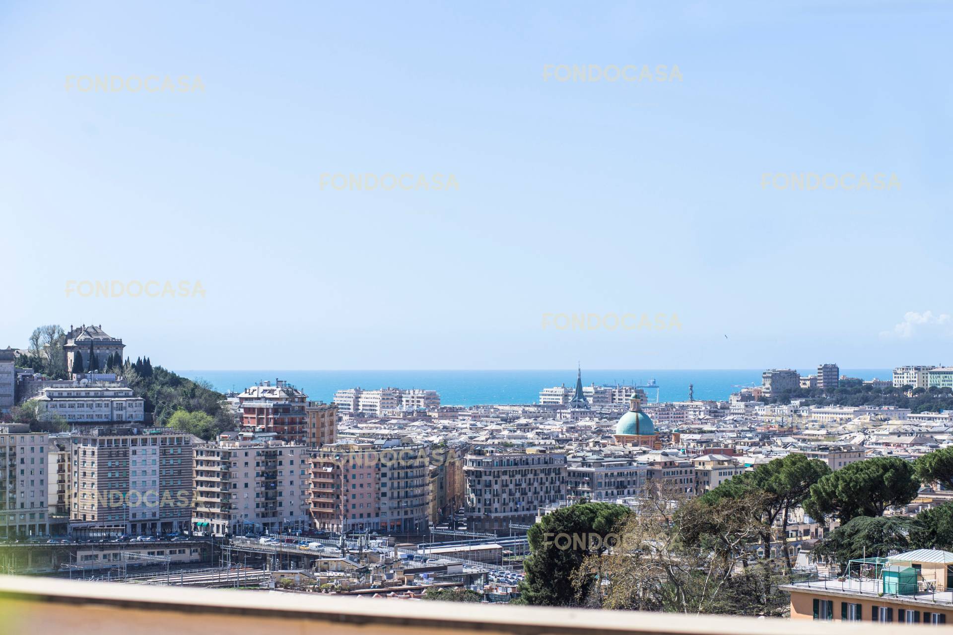 Appartamento con terrazzo, Genova san fruttuoso