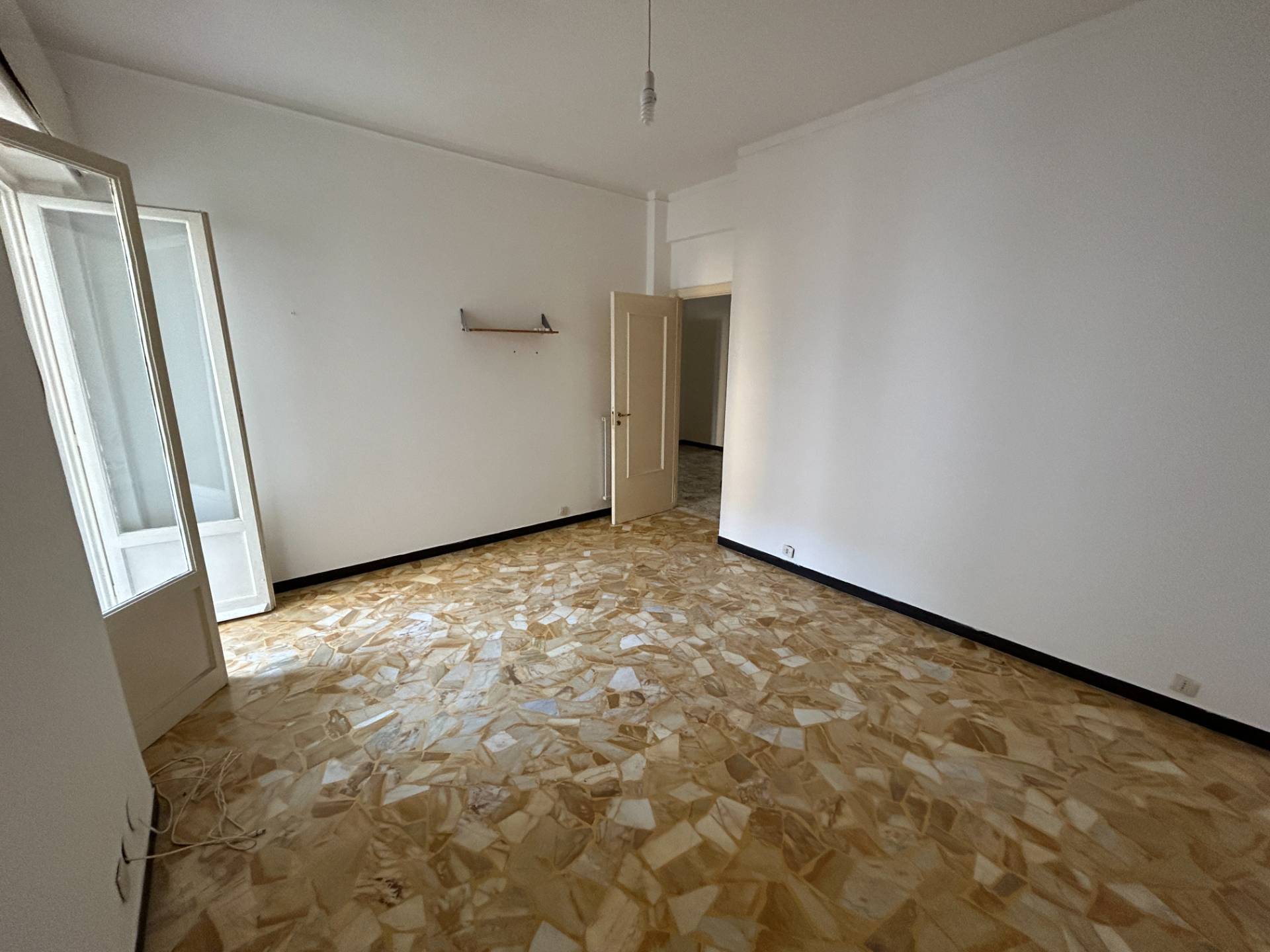 Appartamento in vendita a Genova, Marassi